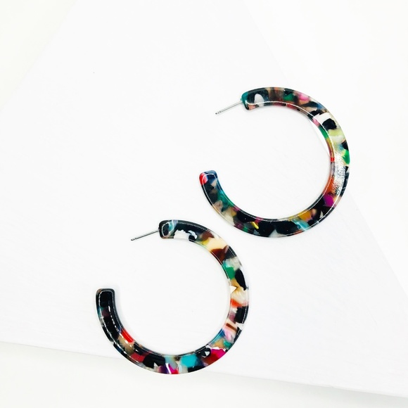 Hoop Earrings in Multicolor - Picture 4 of 7